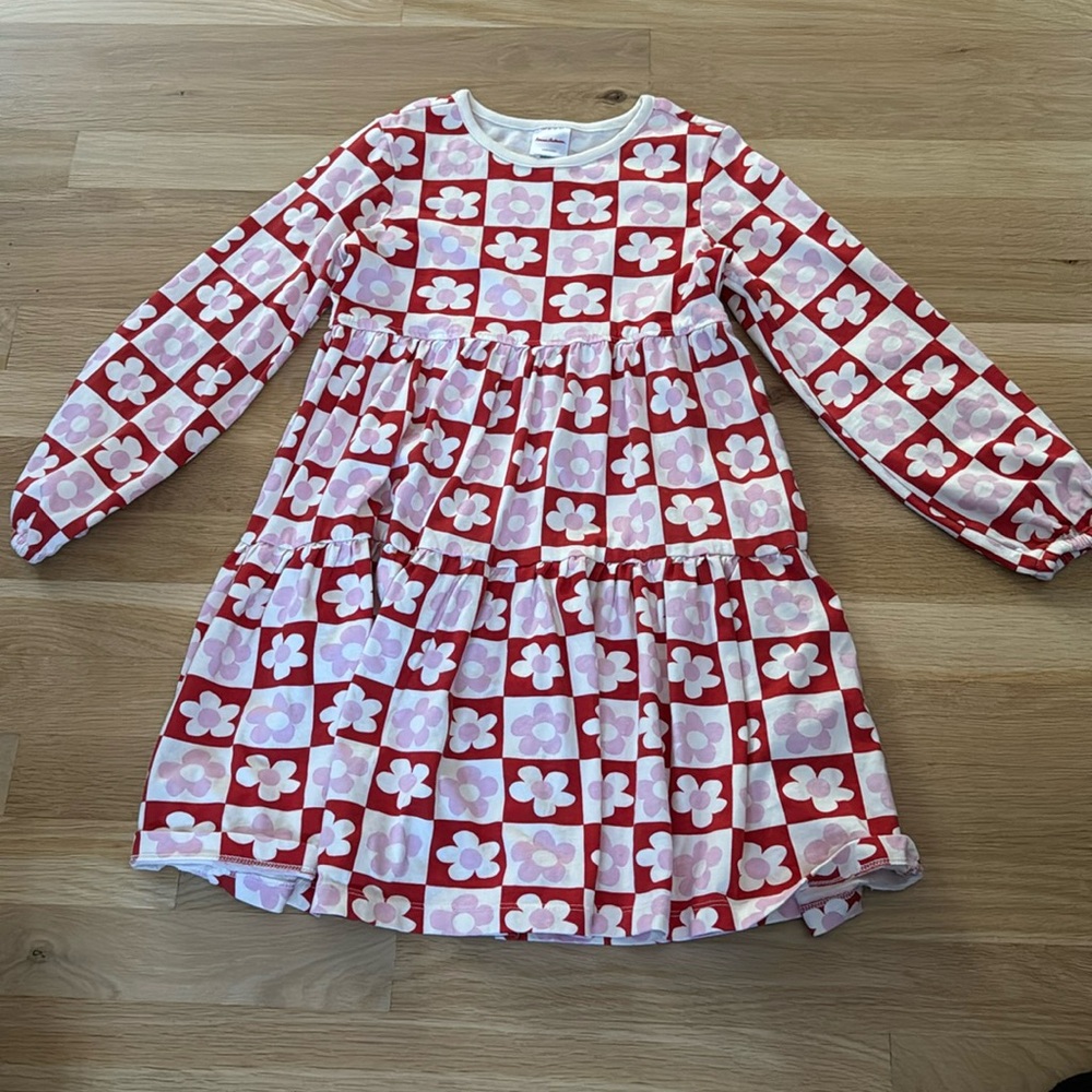 Hanna Andersson dress with red and pink pattern size 6/7